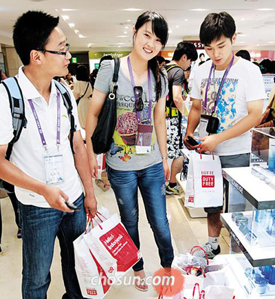 韩统计:外国游客1148万 中国人占三分之一 韩国