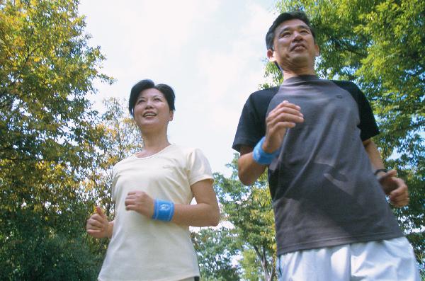 中年人只集中于腹部运动 会打破肌肉平衡 韩国