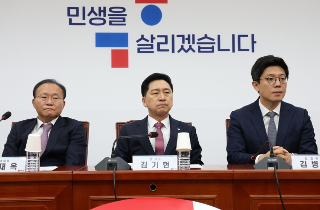 [社论]总统、执政党不变，重大国政改革将无从谈起